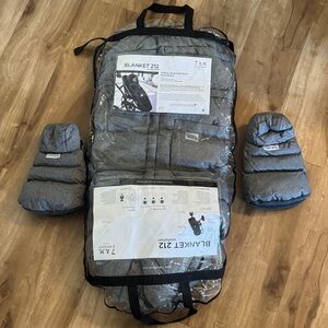 *LIKE NEW* 7 A.M. Enfant Footmuff & Warmmuffs